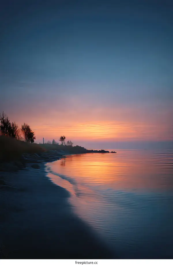 Sunrise over a Peaceful Beach Scene