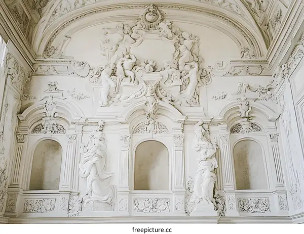 White Stucco Ceiling with Intricate Detailing