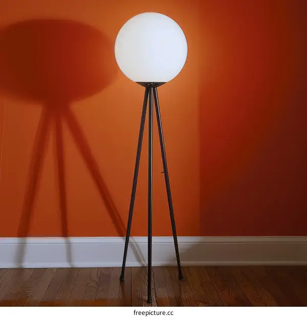 Mid Century Modern Tripod Floor Lamp