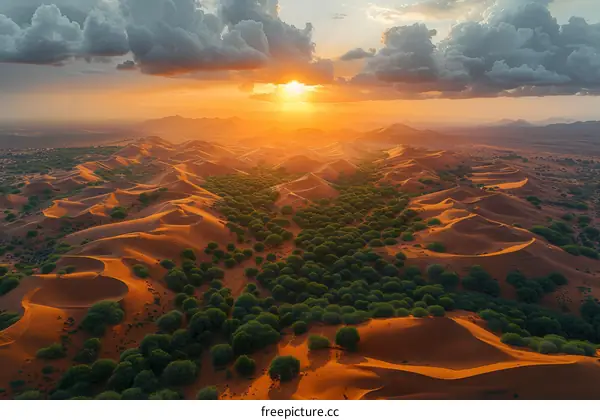 Amazing sunset over the sand dunes of the Empty Quarter desert in Saudi Arabia