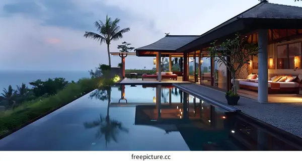 Modern Villa With Infinity Pool Overlooking Ocean