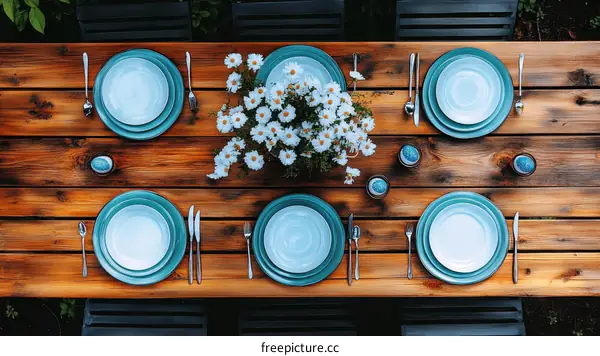 Rustic Outdoor Dining Table Setting