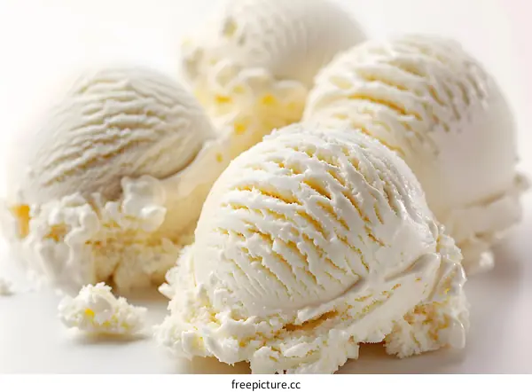Creamy Vanilla Ice Cream Scoops