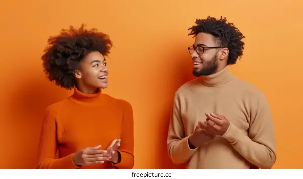 Two colleagues discussing about new project