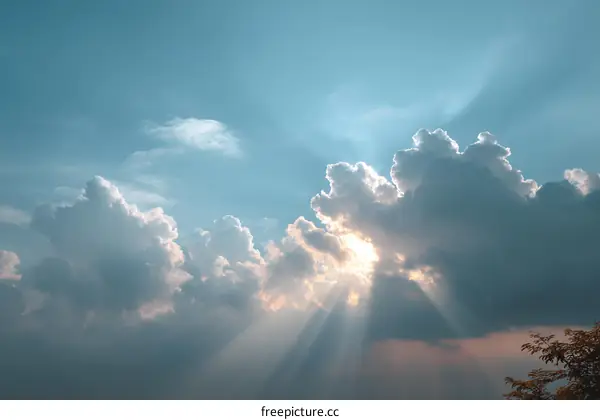 Stunning Sky with Sunlight Rays Piercing Clouds