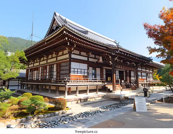 The main hall of Tofuku-ji Temple in autumn