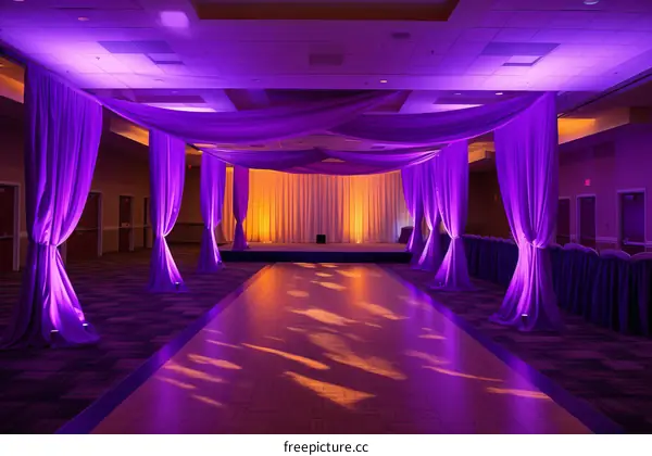 Elegant Purple and Orange Wedding Decorations
