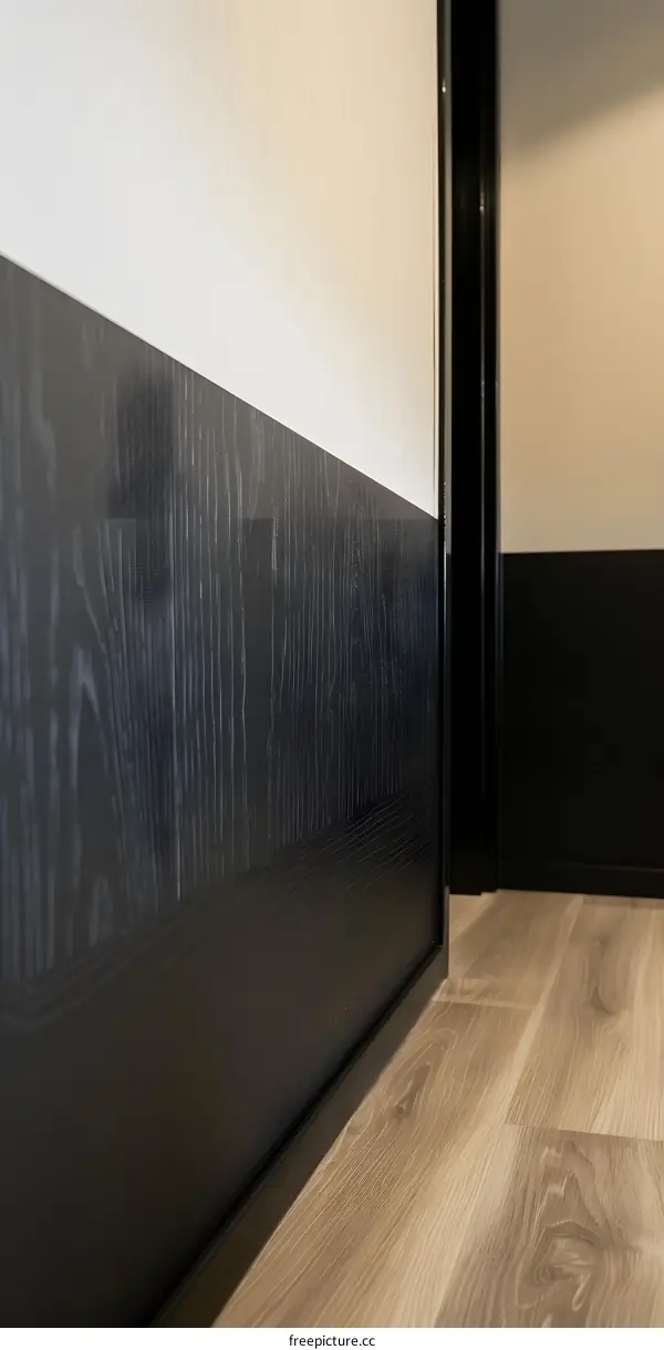 Black and White Wood Grain Floor